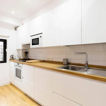 Sorgin-etxe. Basquenjoy Apartment Hondarribia